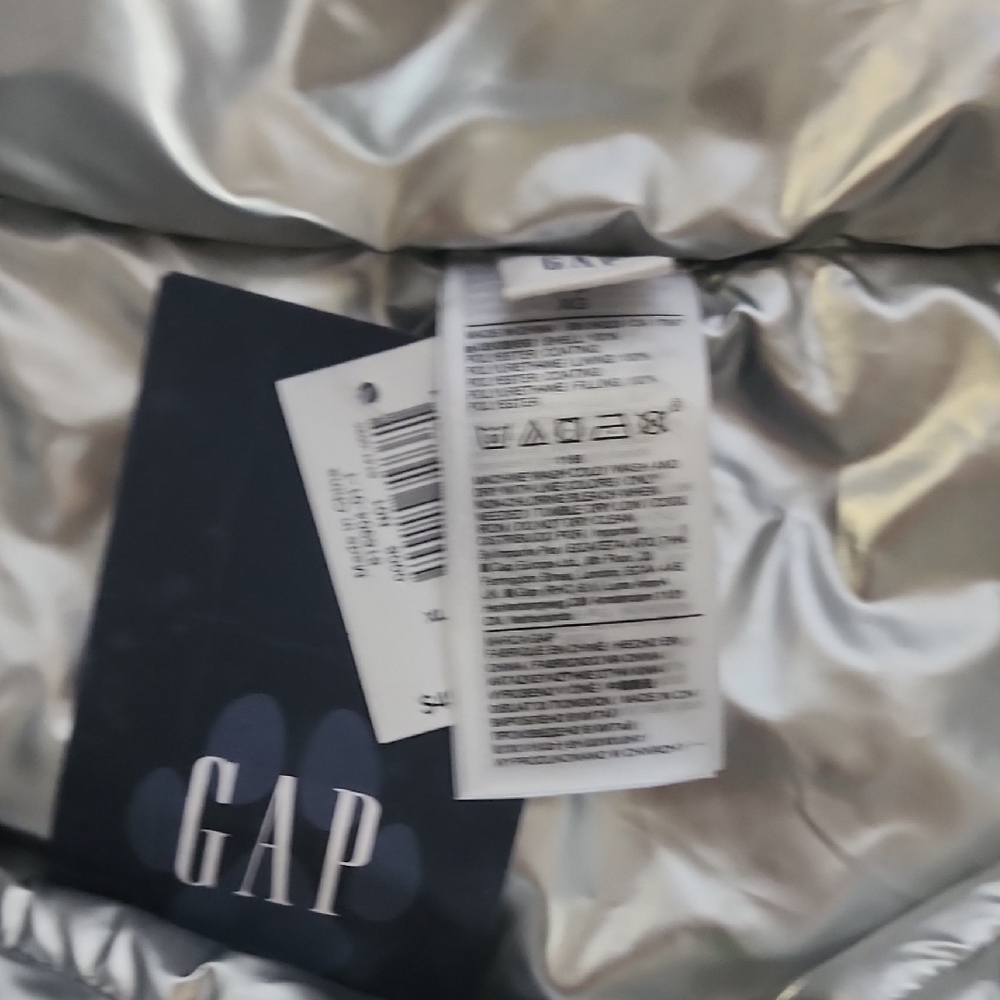 GAP Metallic Silver Dog Puffer Jacket XL